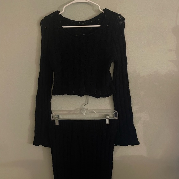 Women's ASOS Crocheted Sweater and Skirt Set - Picture 4 of 16